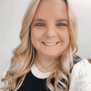 Meet your Posher, Keri